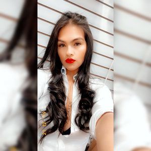 Meet your Posher, Andrea